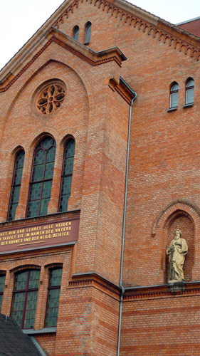 Hermsdorfer Ziegel Bartholomus-Kirche Gemeindhaus 